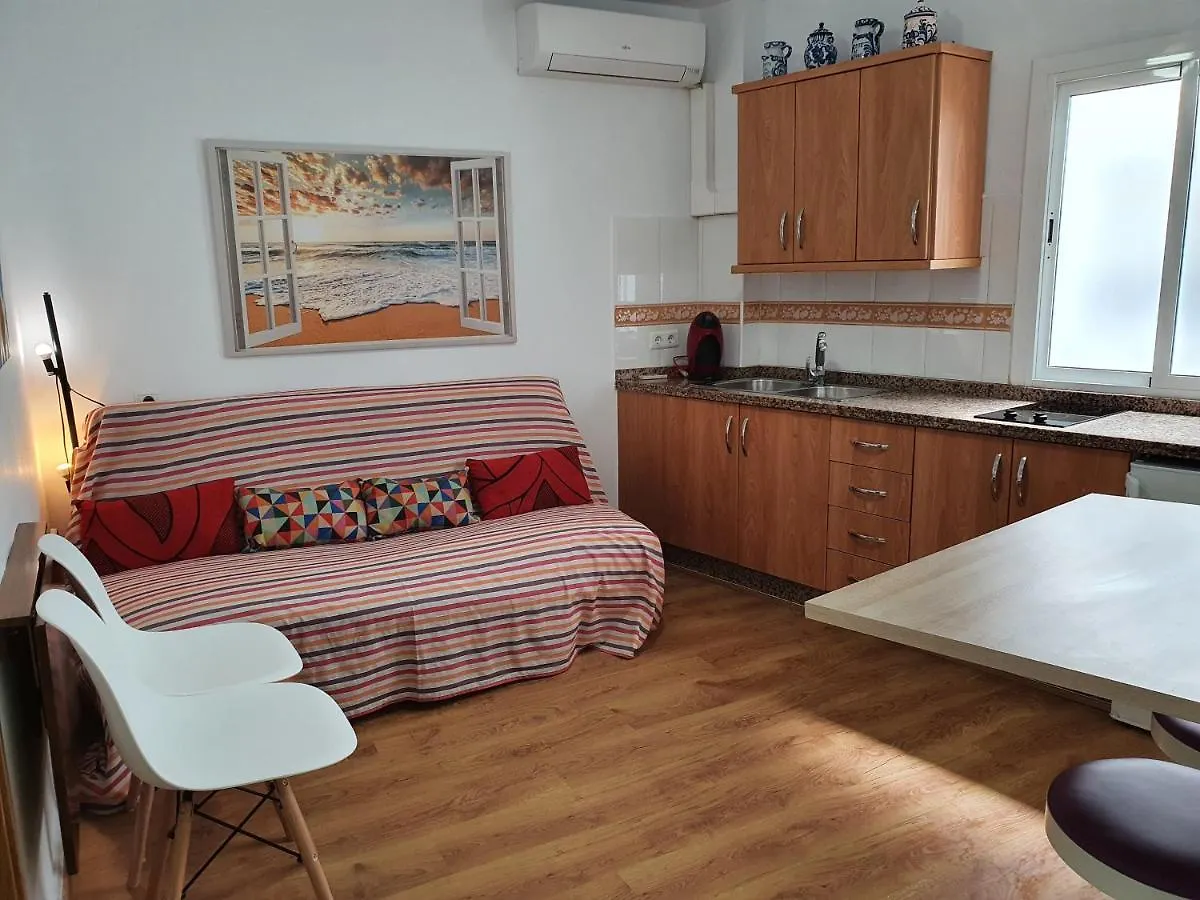 Rico Apartaments Parador Nerja 0*,